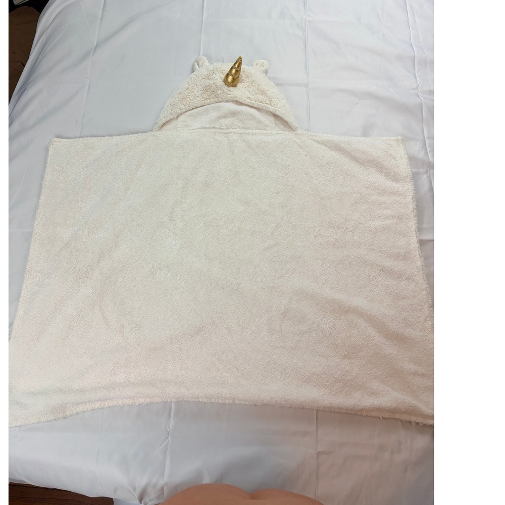 Pottery Barn Kids Faux Fur Unicorn Hooded Towel Baby Toddler Cream Gold Horn